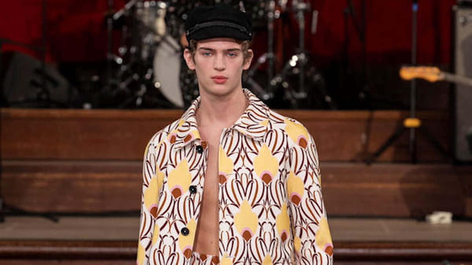 Look 37