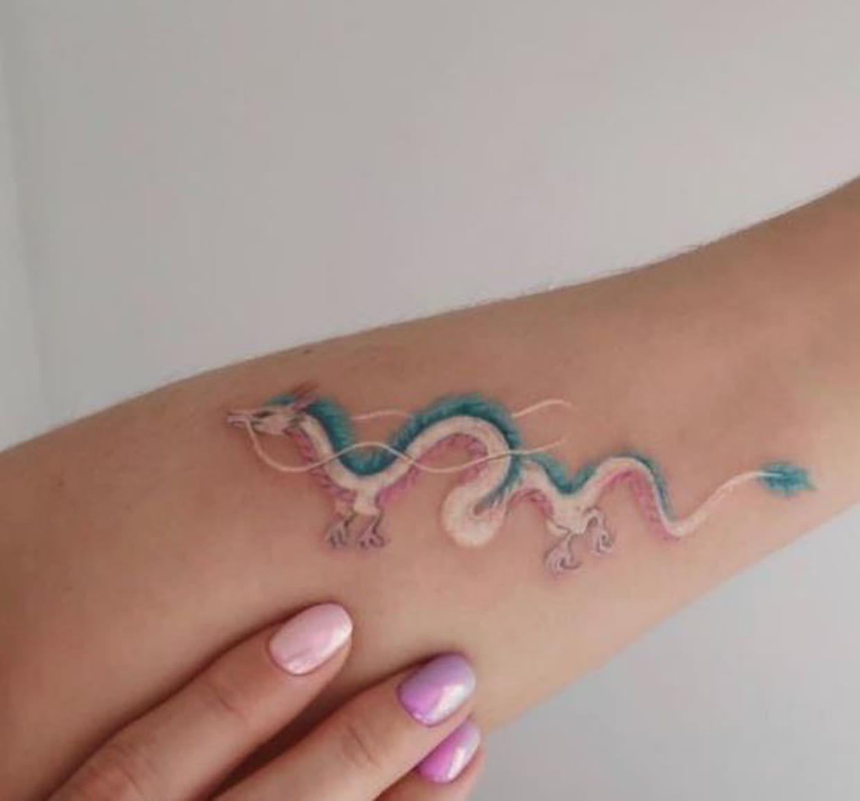 Tatouage Le Voyage De Chihiro Haku, le dragon du Voyage de Chihiro sur l'avant-bras