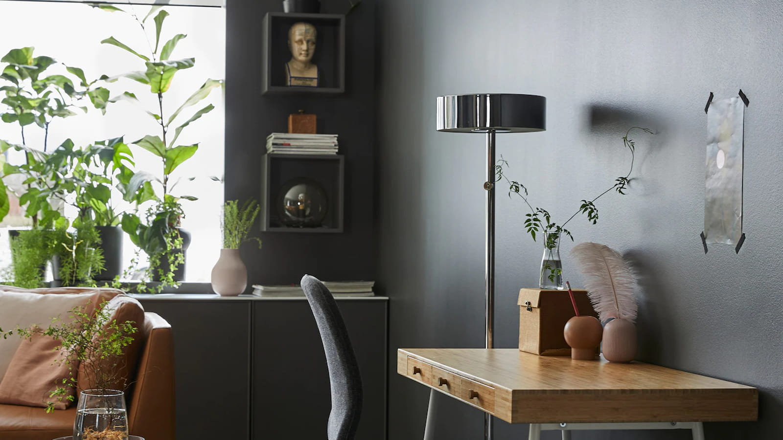 Un sol noir pour une déco contemporaine