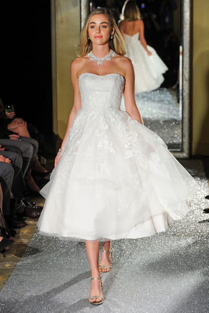 La robe courte Oleg Cassini