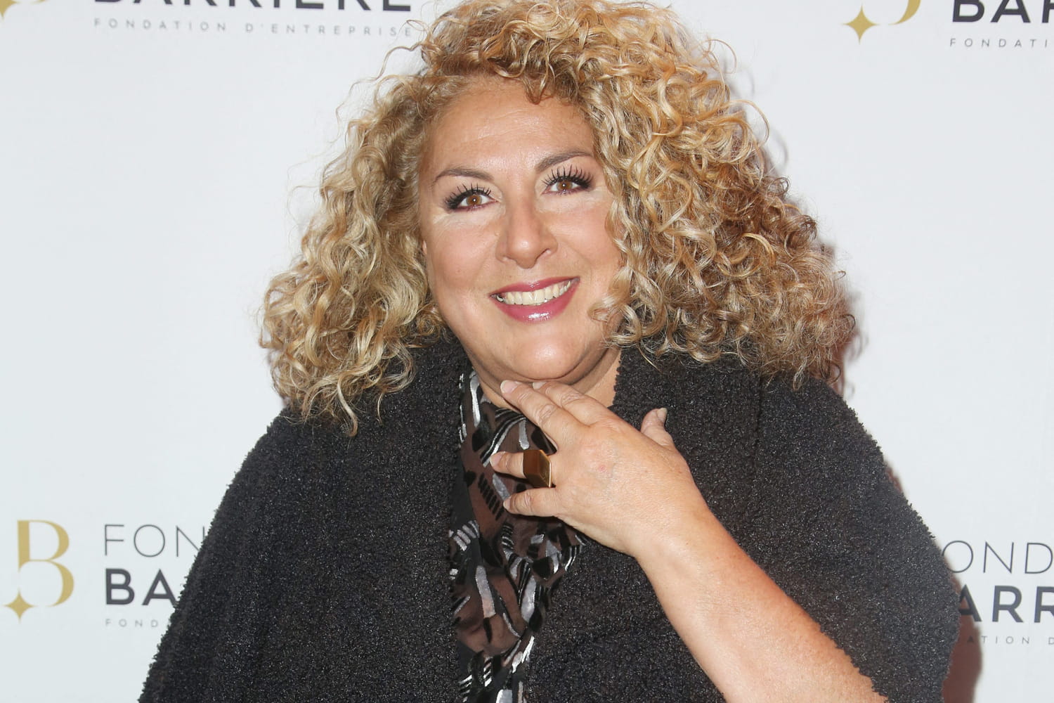 Protected by “a pack of 80 people” when we criticize her overweight Protected by “a pack of 80 people” when we criticize her overweight