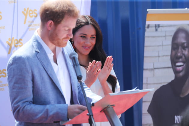 Le prince Harry et Meghan Markle rencontre les jeunes des Youth Employment Services &agrave; Johannesburg,  2&nbsp;octobre 2019.