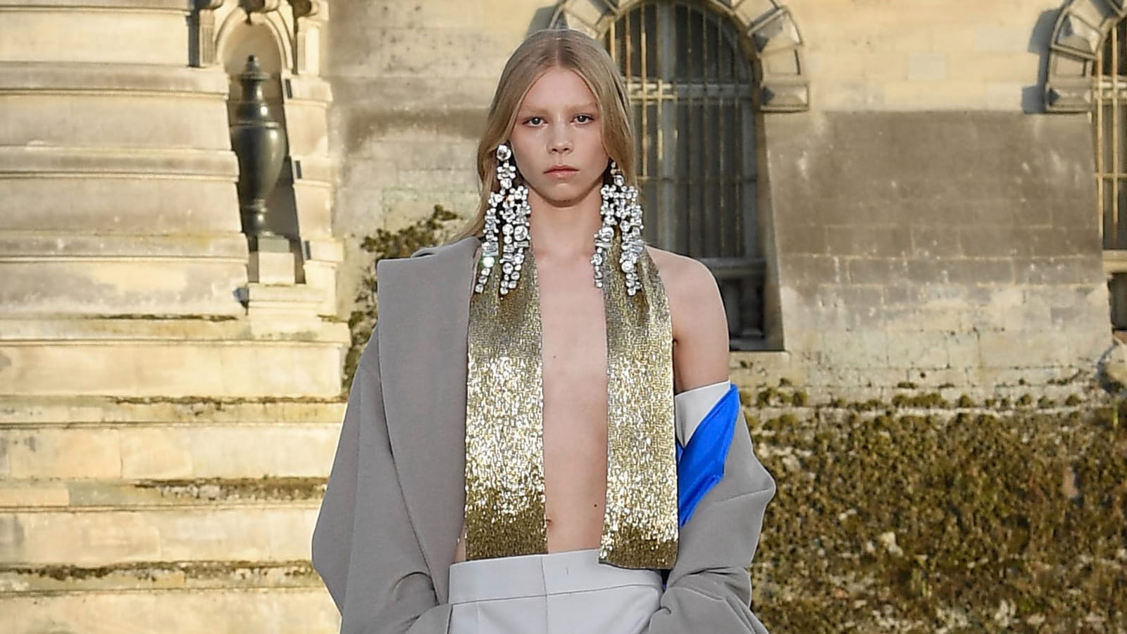 Look 11