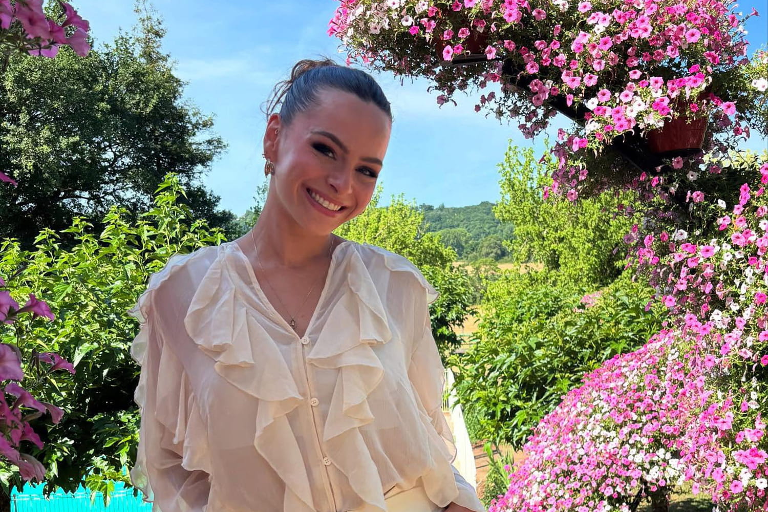 Size, profession in luxury, the small village where it comes from …