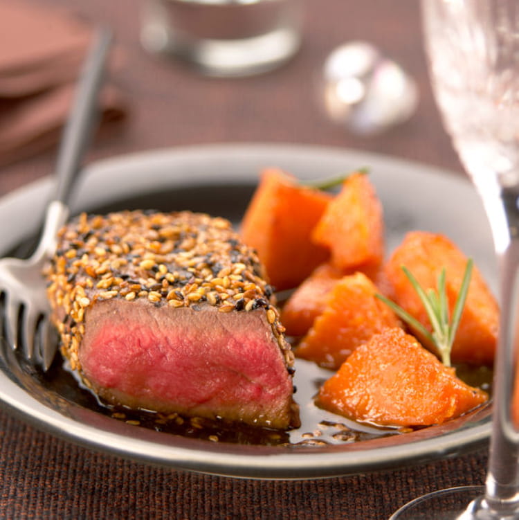 Recette de Rumsteak de bœuf de chalosse au sésame noir et doré, potiron caramélisé au miel la