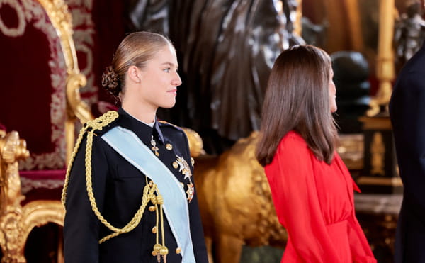 Leonor-Espagne-chignon-tresse