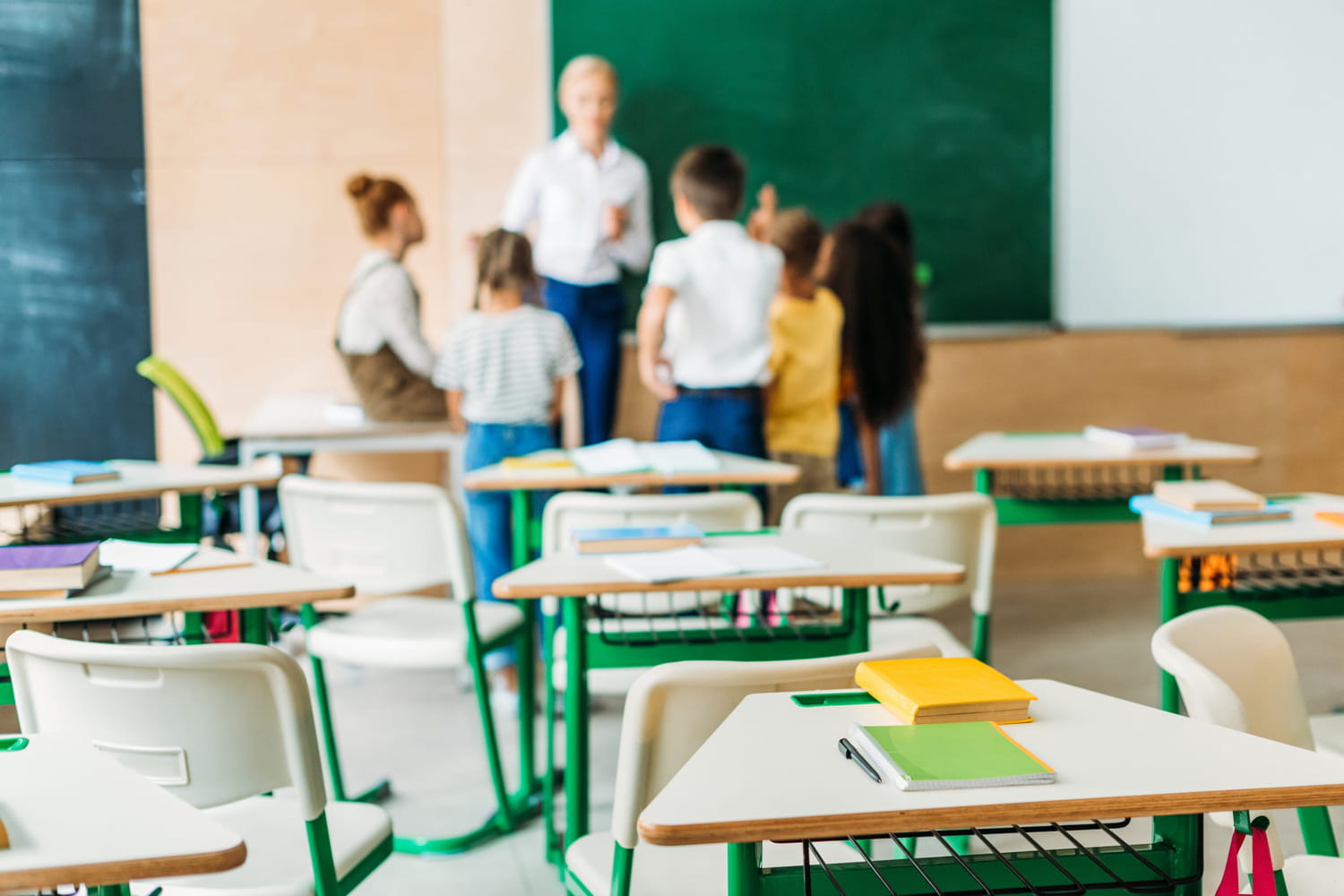What does the minimum service for parents provide?