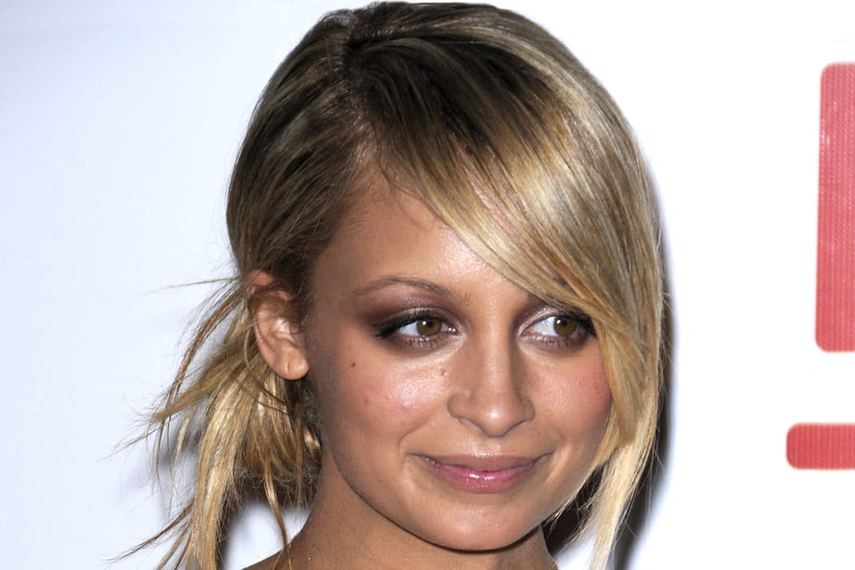 La m&egrave;che laiss&eacute;e de c&ocirc;t&eacute; de Nicole Richie