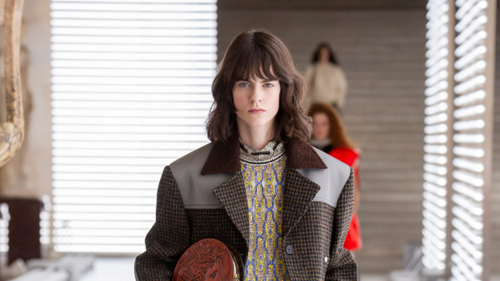 Look 11