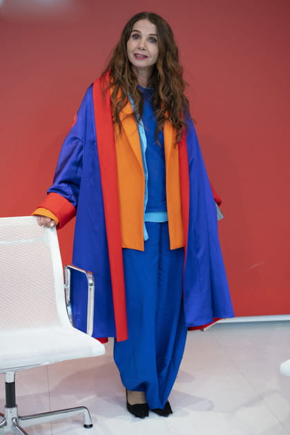 Victoria Abril en look coloré