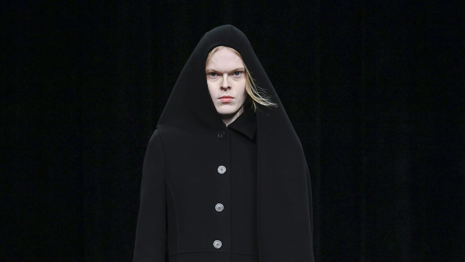 Look 3