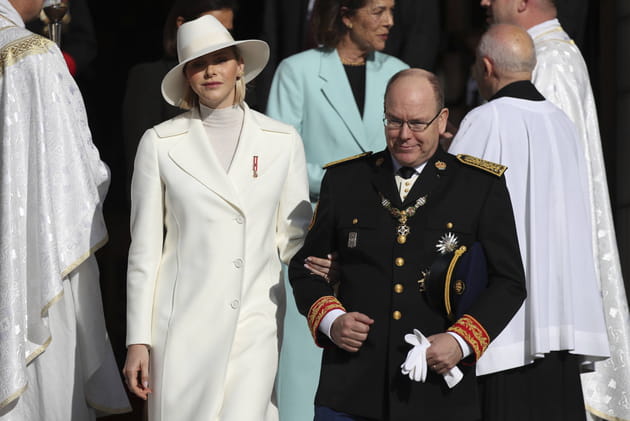 L'arriv&eacute;e de Charlene et Albert II
