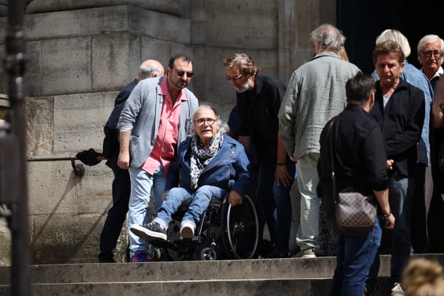 Obs&egrave;ques de Marie-Paule Belle&nbsp;: Fr&eacute;d&eacute;ric Zeitoun, aper&ccedil;u &agrave; la sortie de l'&eacute;glise
