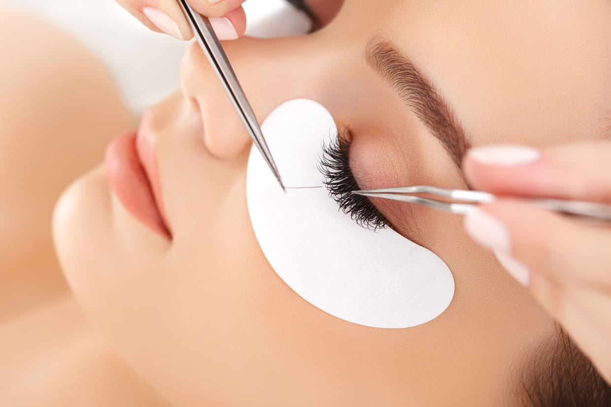 Tout Savoir Sur La Tendance Des Extensions De Cils