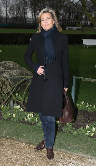 Claire Chazal en manteau noir et jean brut