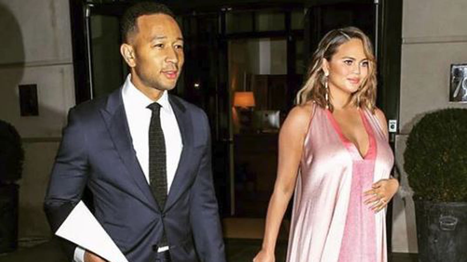  Chrissy Teigen