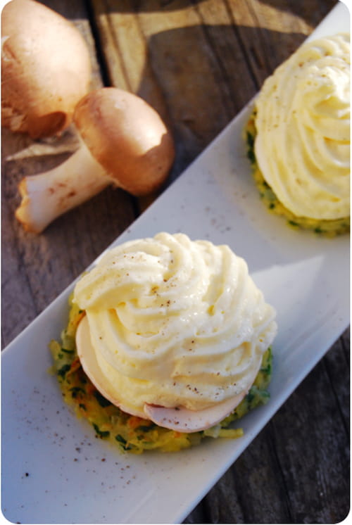 Mousse de raclette sur galette de pomme de terre