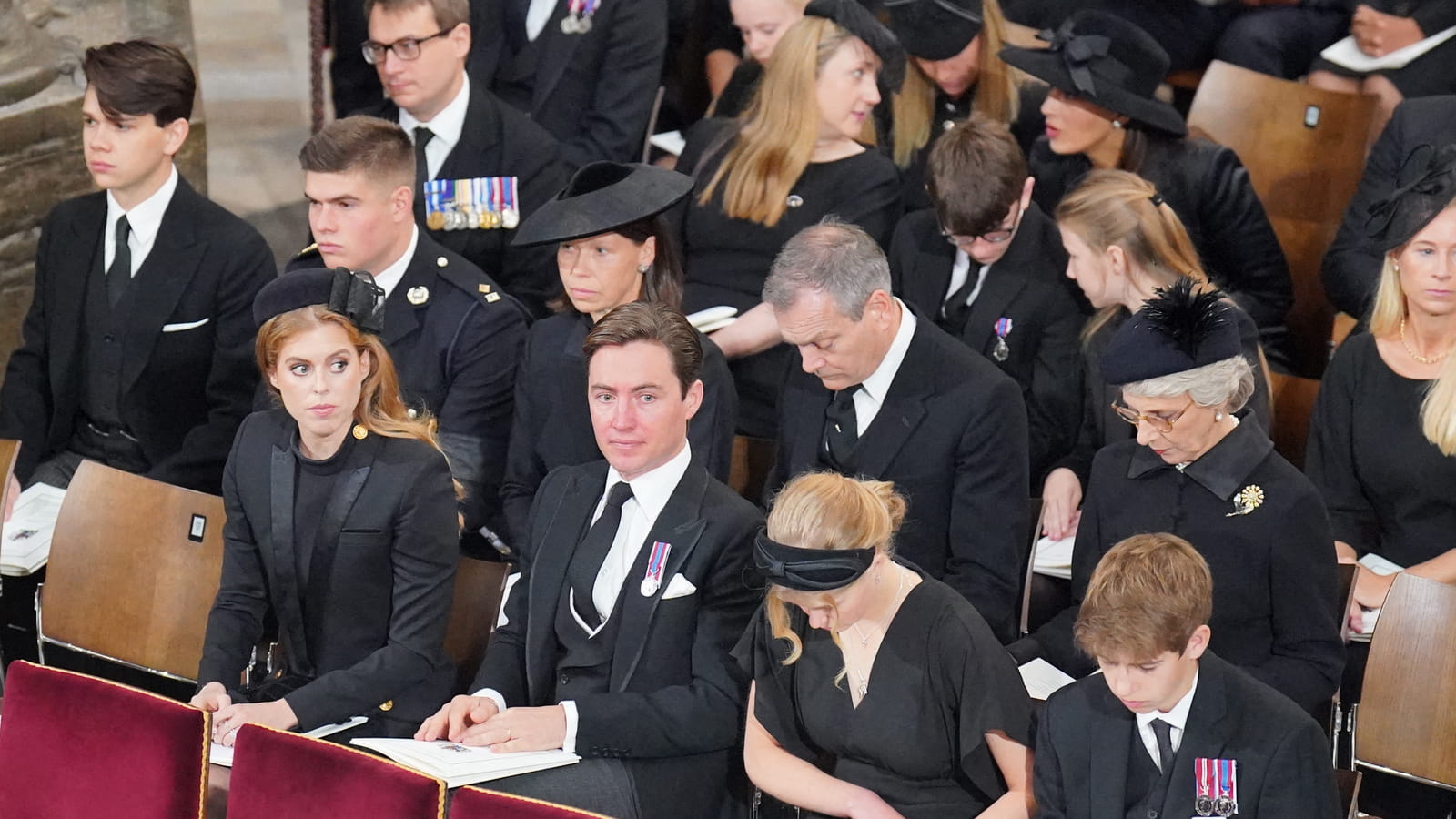 Princesse Béatrice et son mari Edoardo Mapelli Mozzi, Lady Louise Windsorand James et le vicomte Severn