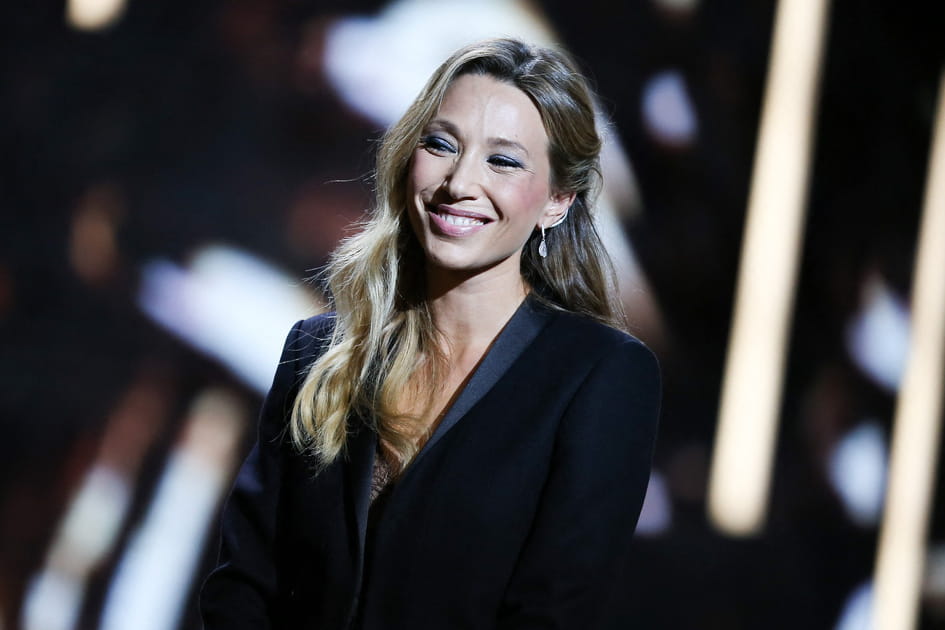 Le one side hair chic de Laura Smet