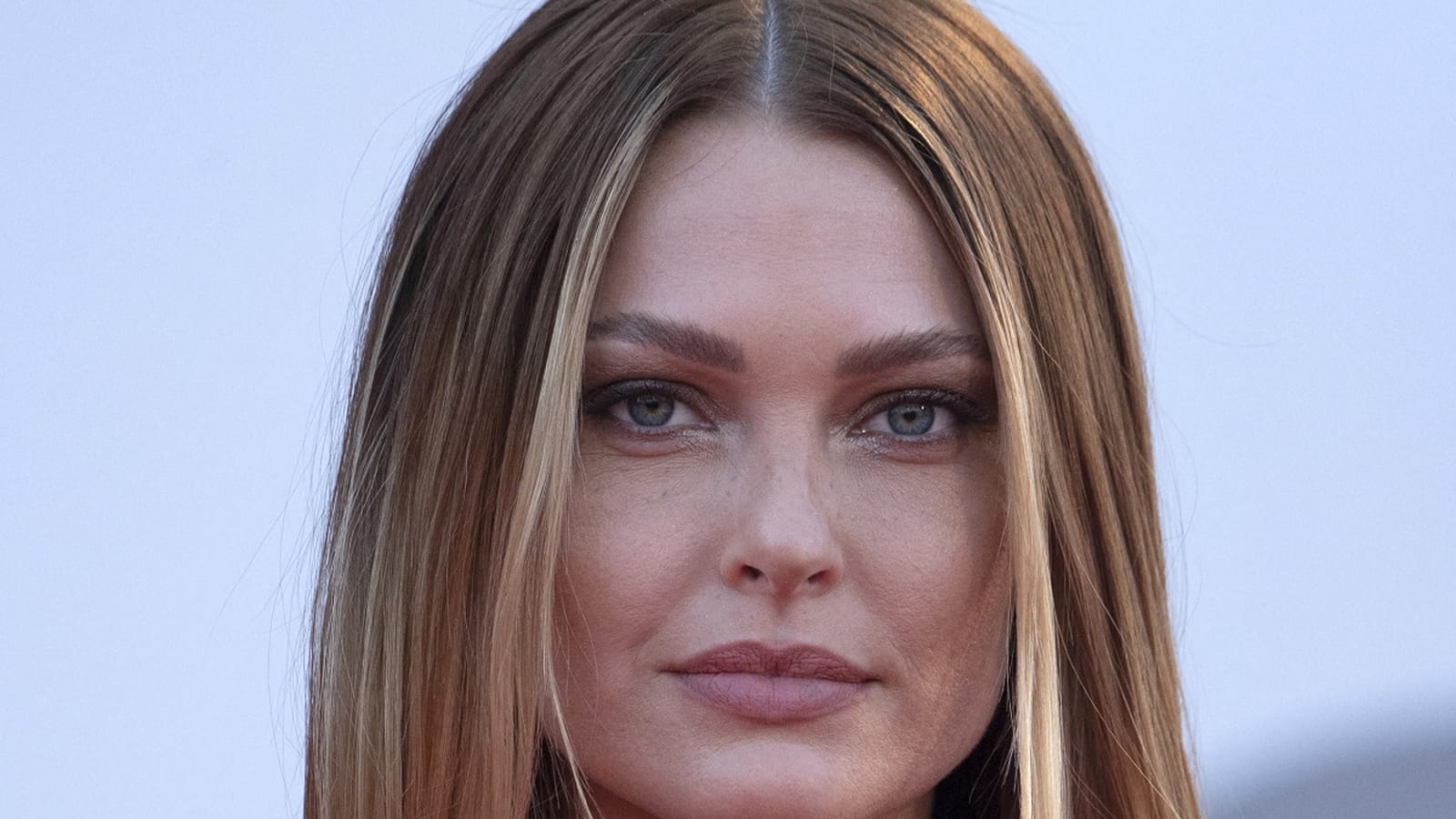 Caroline Receveur sans frange
