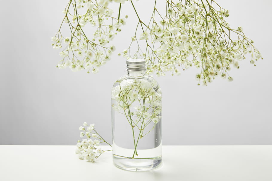 Les fleurs en cosmétique, ces ingrédients star aux nombreuses vertus