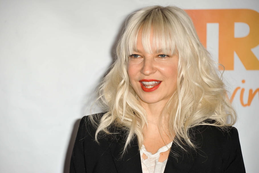 Syndrome d'Elhers-Danlos : de quoi souffre la chanteuse Sia ?
