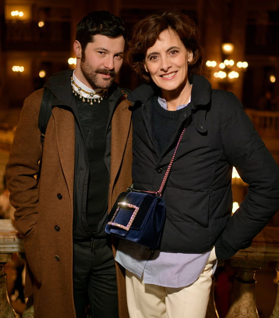 In&egrave;s De La Fressange au d&eacute;fil&eacute;&nbsp;Schiaparelli