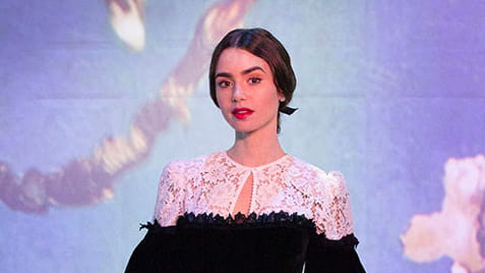 Lily Collins le 20 avril 2021