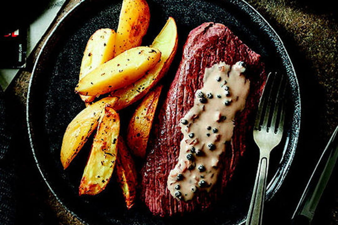 Steak au poivre et aux échalotes