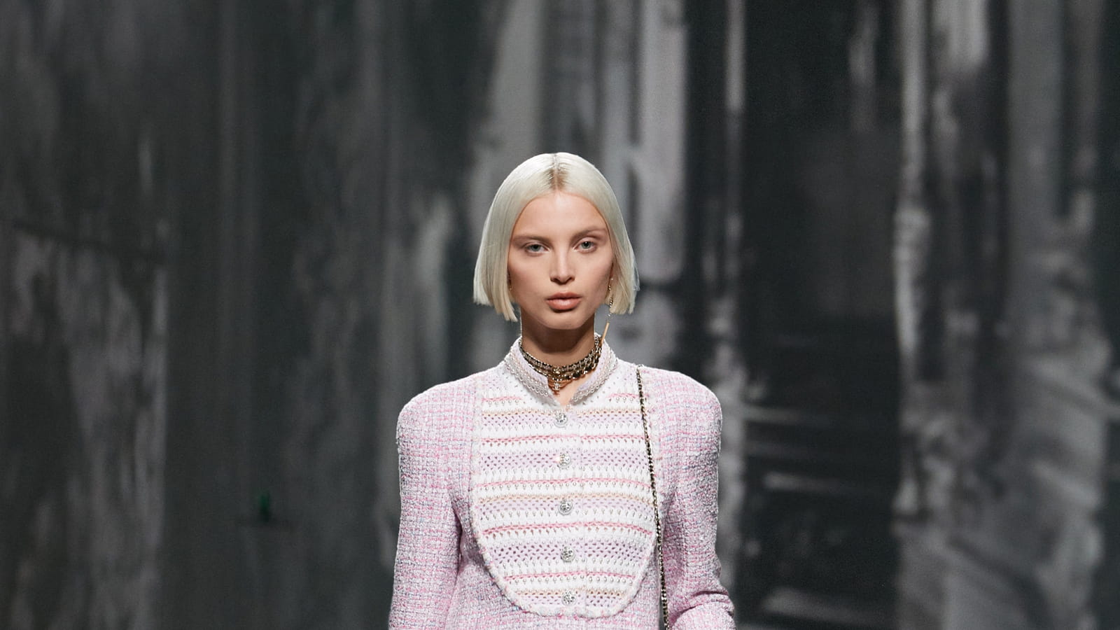Look 37