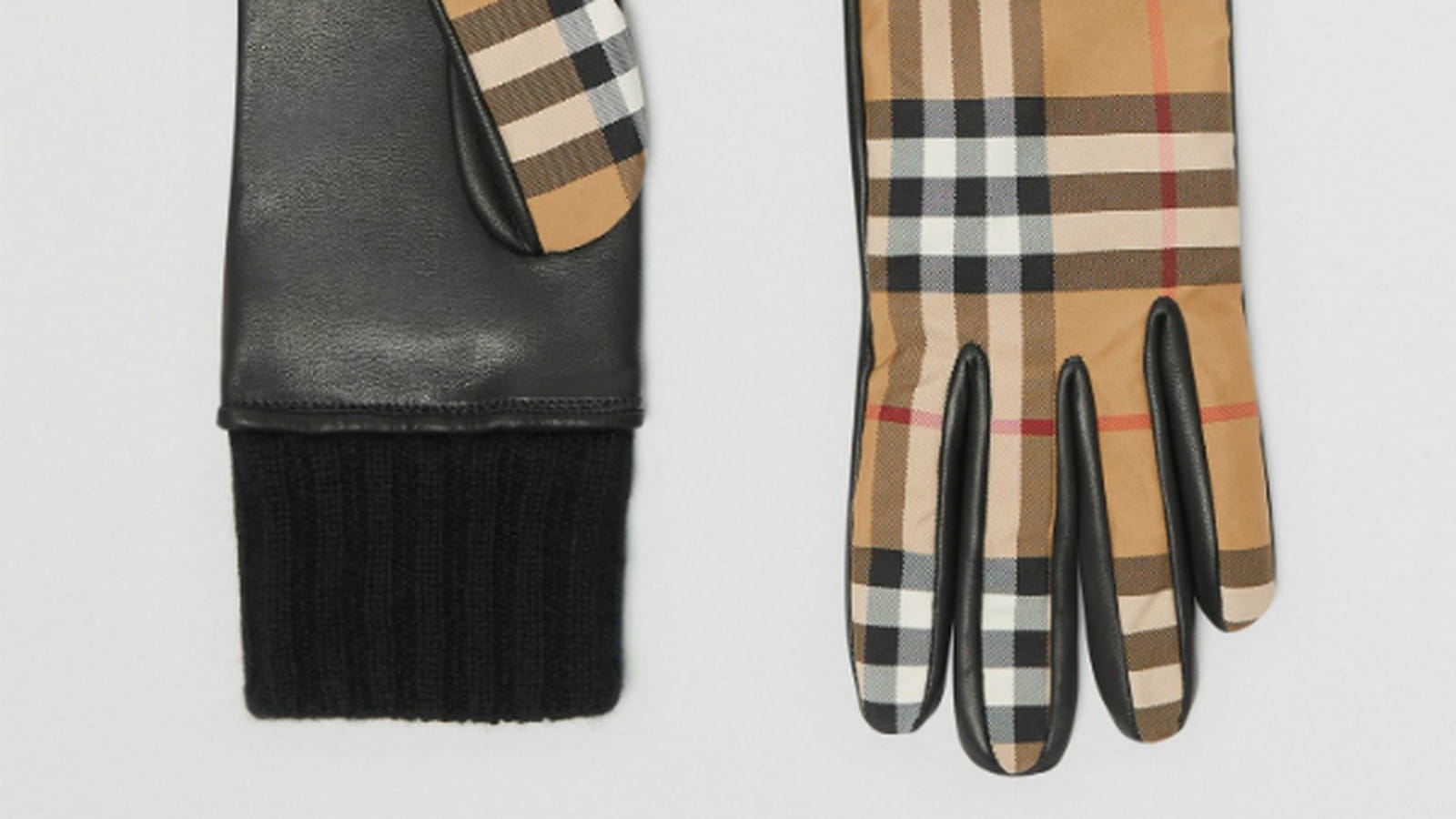 Paire de gants Burberry 