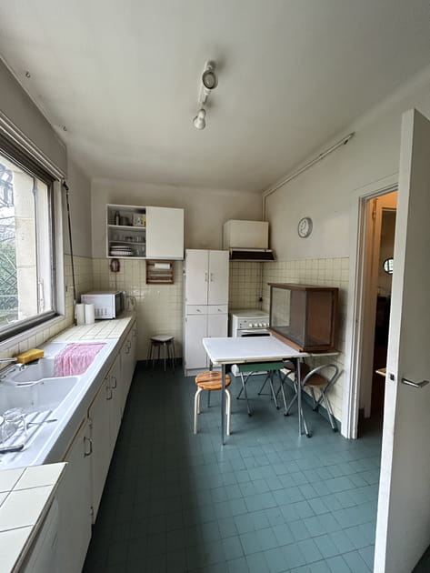 Avant&nbsp;: une cuisine au coin repas mal agenc&eacute;