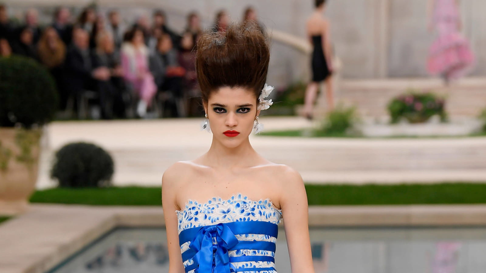 Look 54