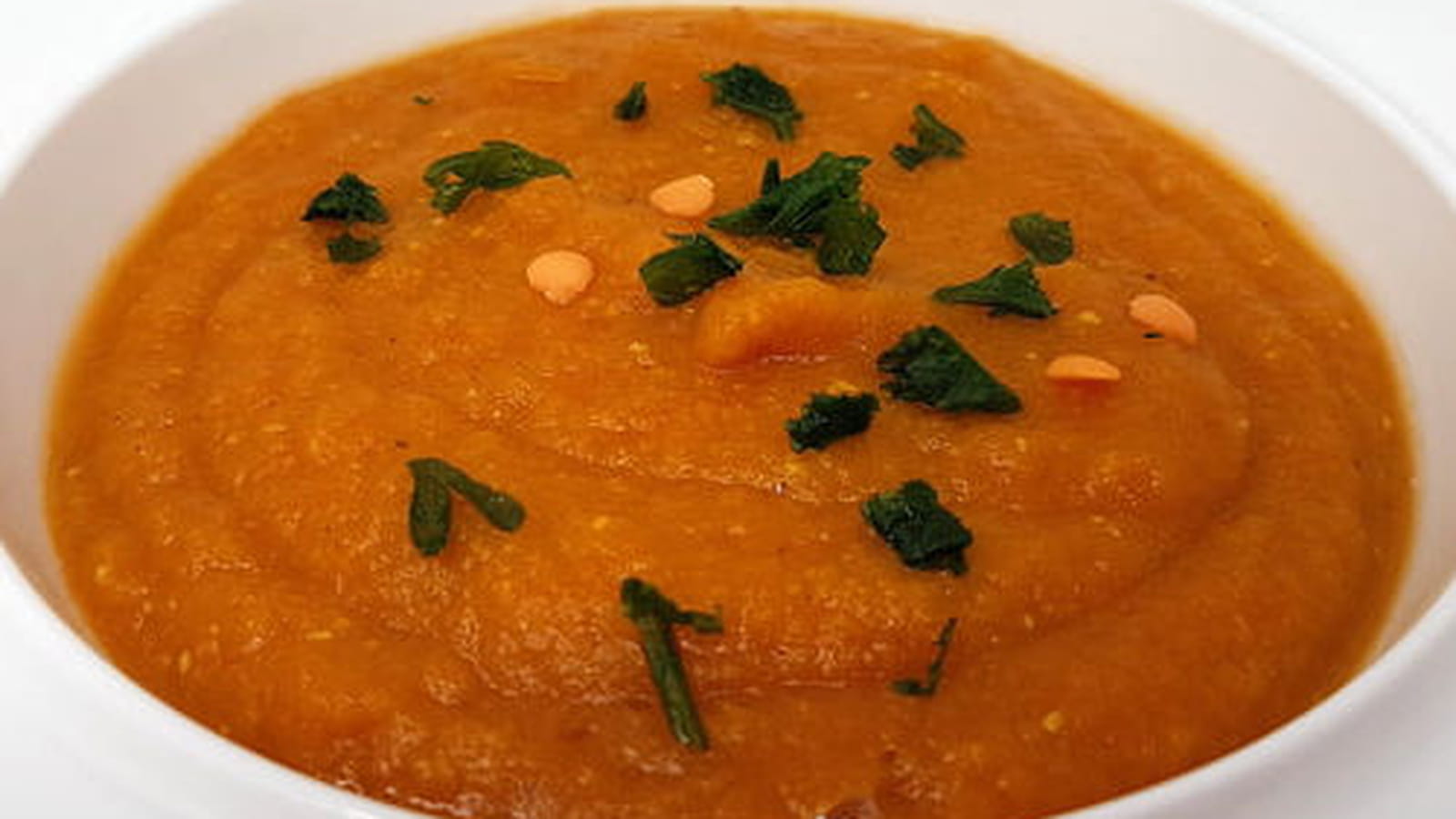 Velouté de lentilles corail tomates et curcuma