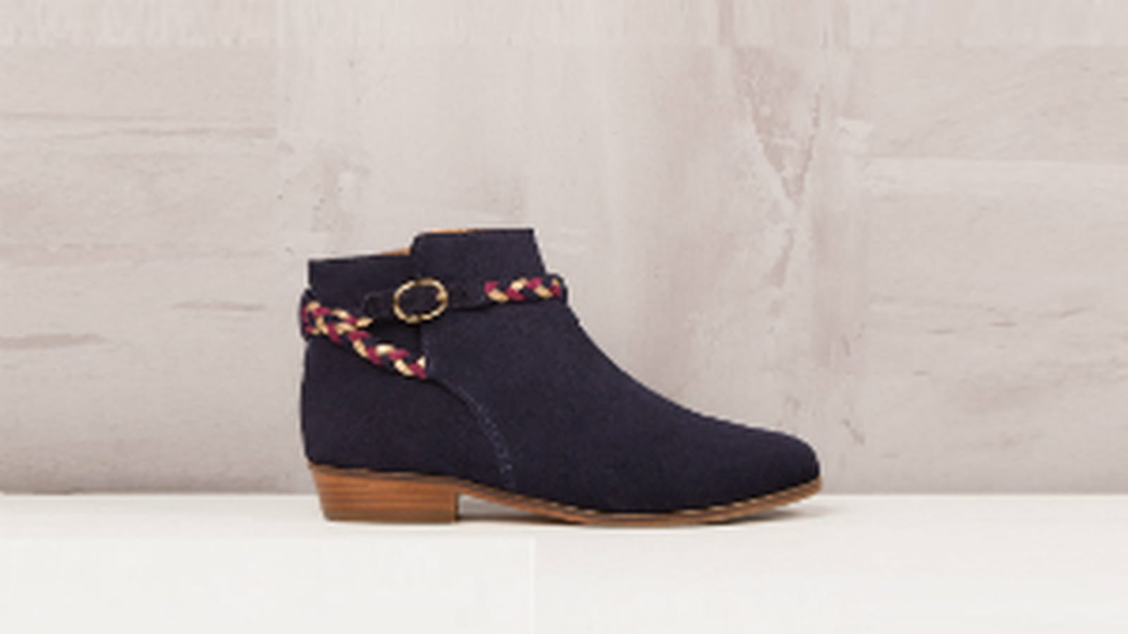 Boots Bobbies