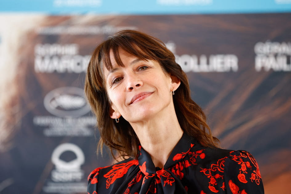 Les boucles l&eacute;g&egrave;res de Sophie Marceau