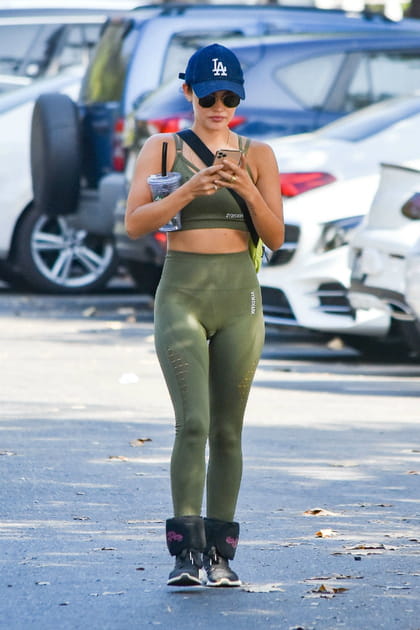 FLOP : Lucy Hale en tenue de sport