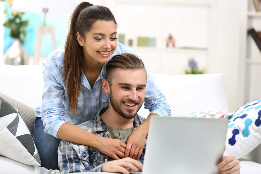 Vacances, codes secrets : quels sont les signes d'une relation sérieuse ?