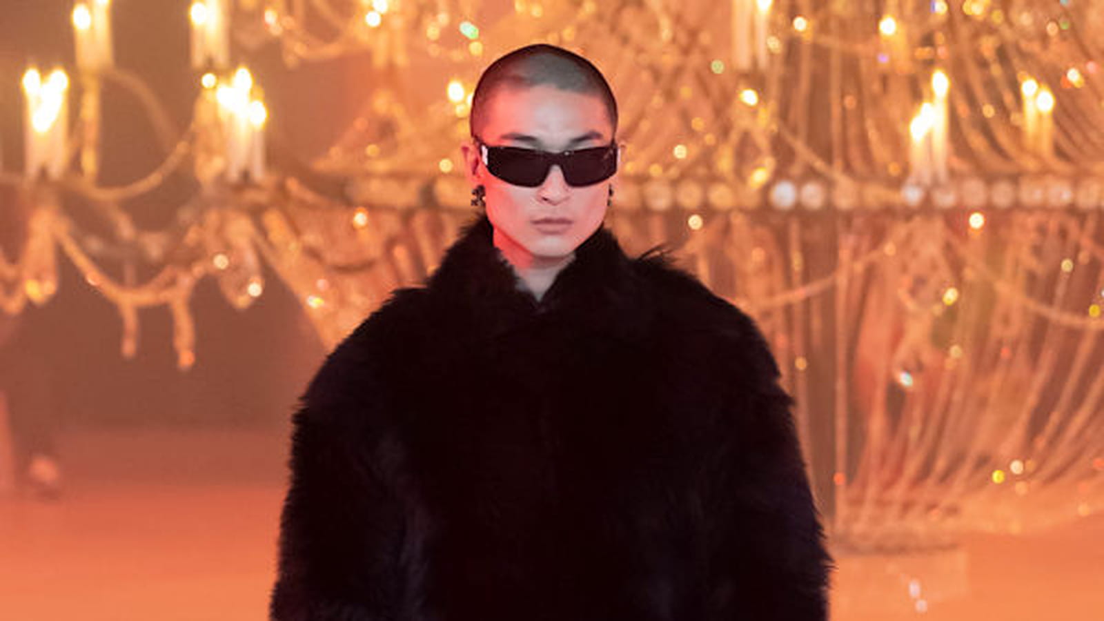 Look 3