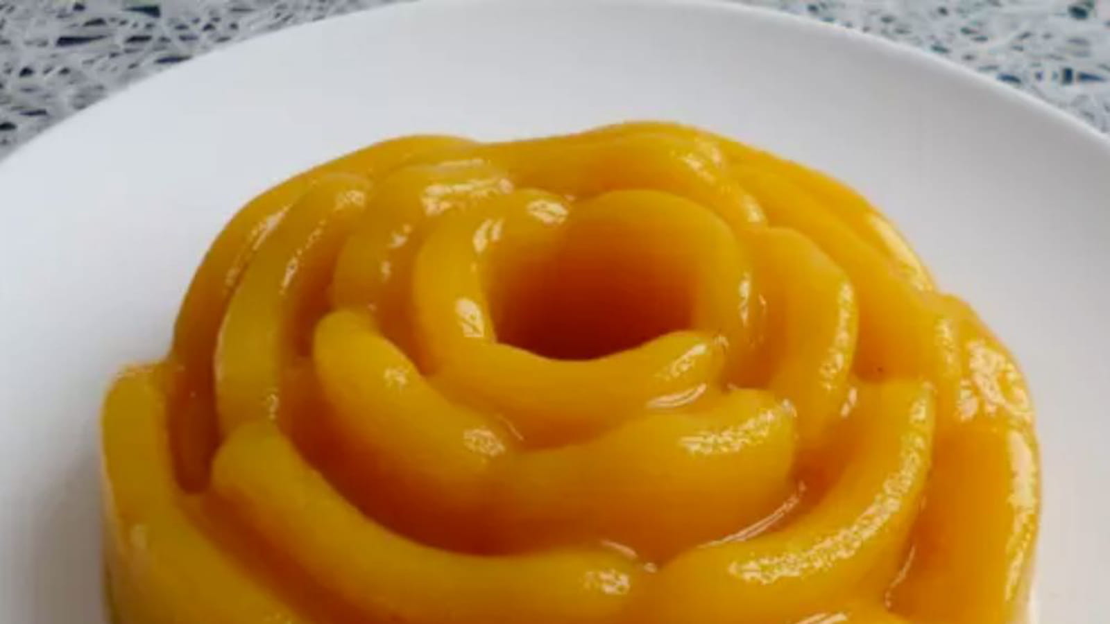 Flan détox pamplemousse-ananas-mangue-fruits de la passion-gingembre à l'agar-agar