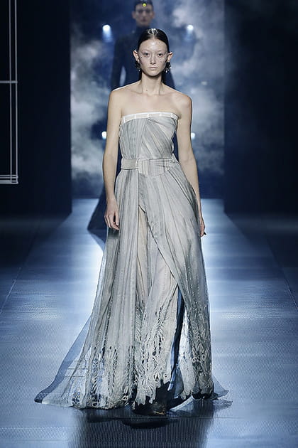 Look 4 du défilé Fendi Couture