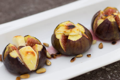 Figues rôties au Saint Marcellin