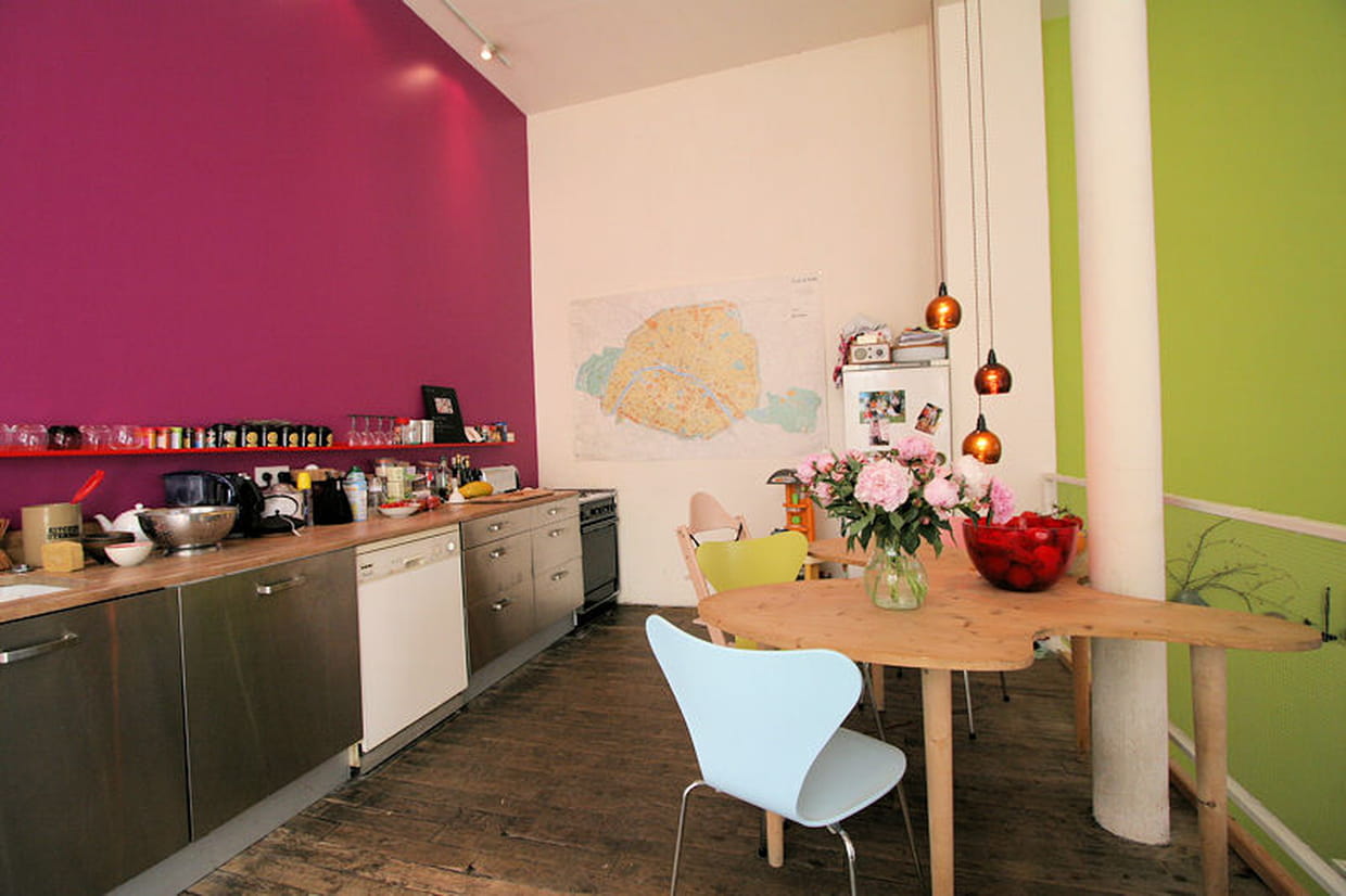 Cuisine fuchsia et vert anis Cuisine fuchsia et vert anis