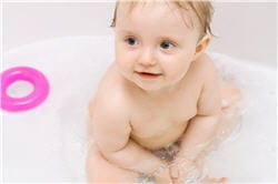 pour les bains optez pour des produits sans savon, avec un ph neutre.