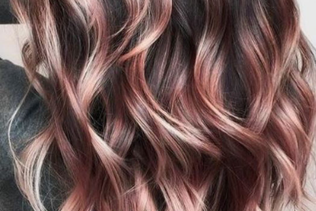 Mèches rose gold brillantes