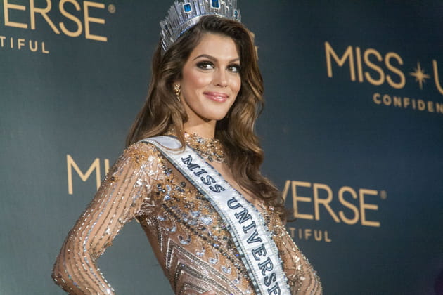 Iris Mittenaere apr&egrave;s son couronnement