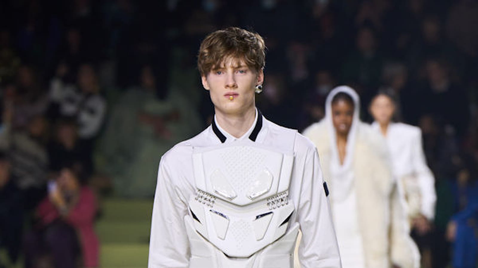 Look 34