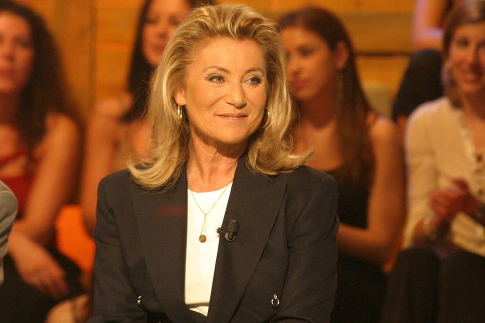 Sheila, charmante avec son Brushing flip