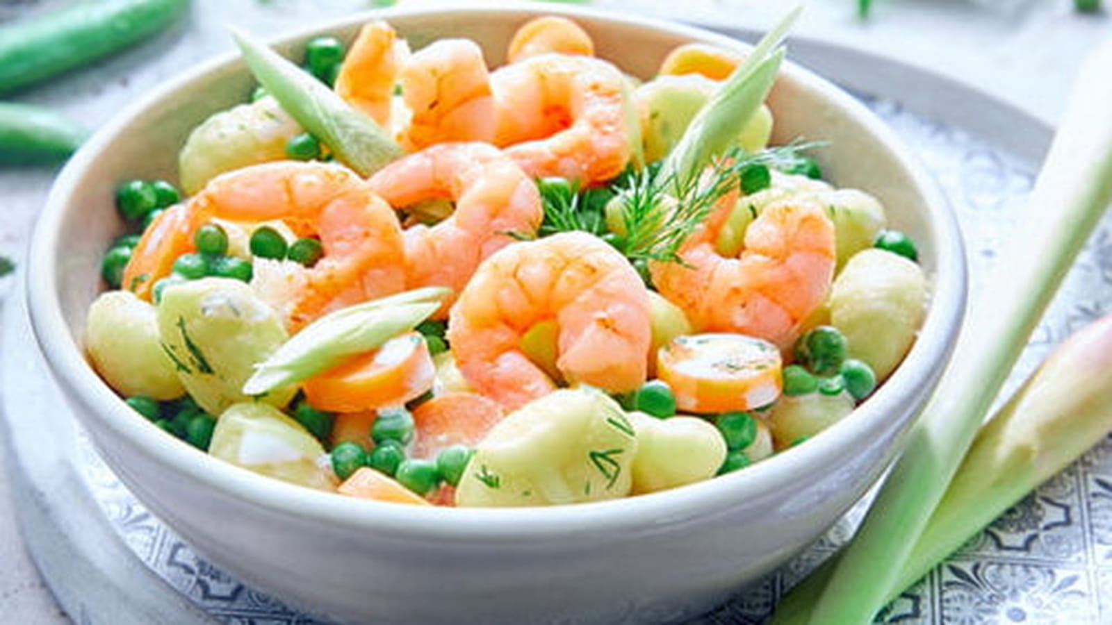 Crevettes, gnocchi, petit pois et gingembre