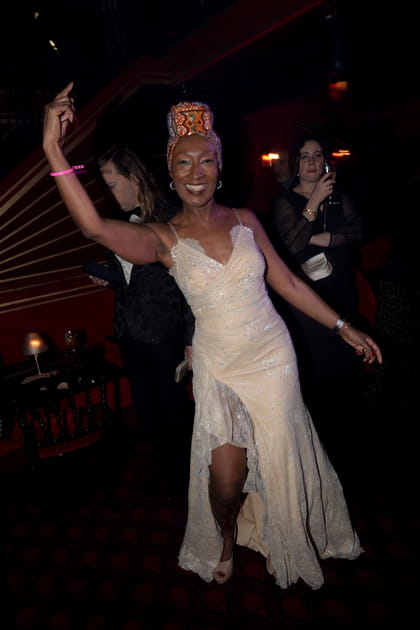 Nad&egrave;ge Beausson-Diagne met le feu &agrave; l'after des Globes de Cristal